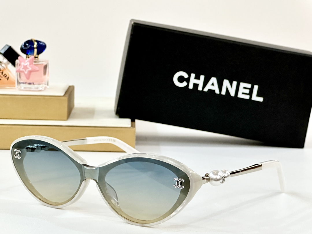  CHANEL
MOD：A95101
Size：56口18 145
