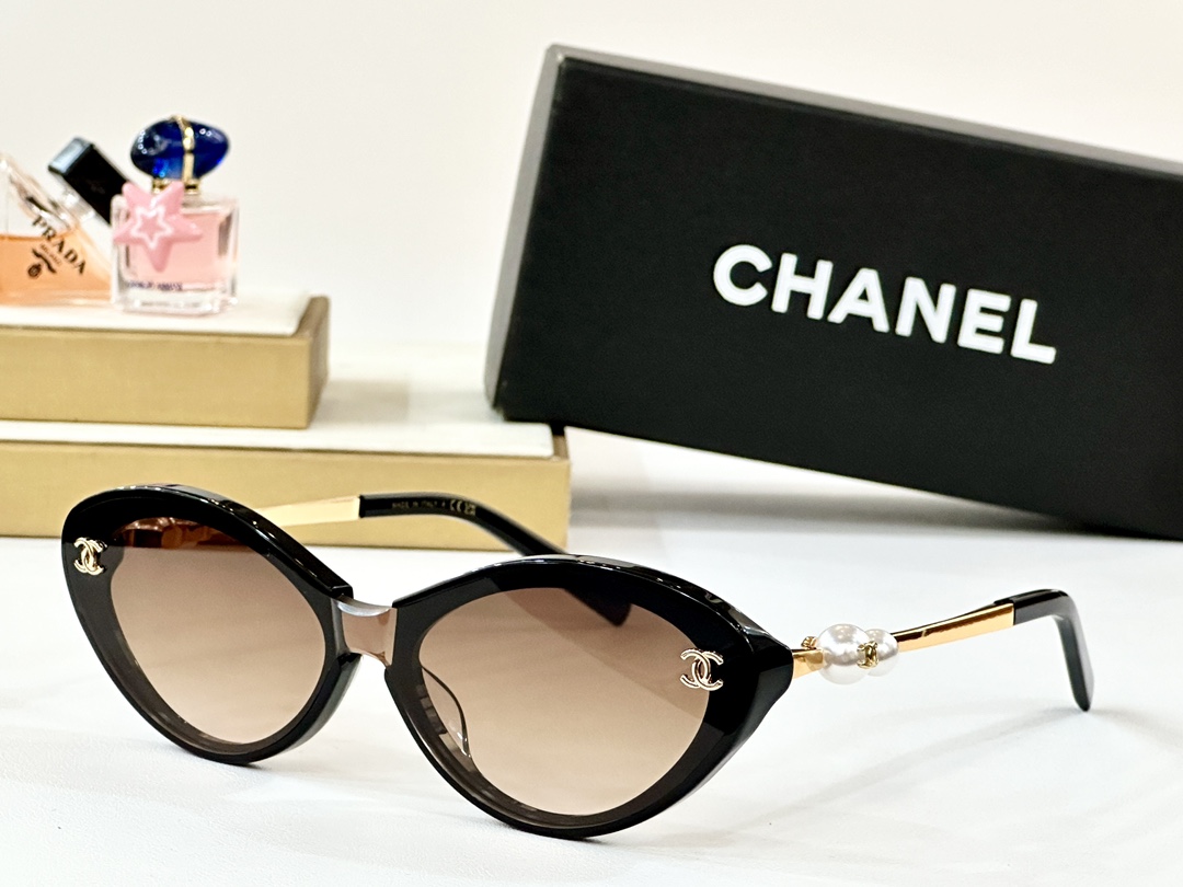 CHANEL
MOD：A95101
Size：56口18 145
