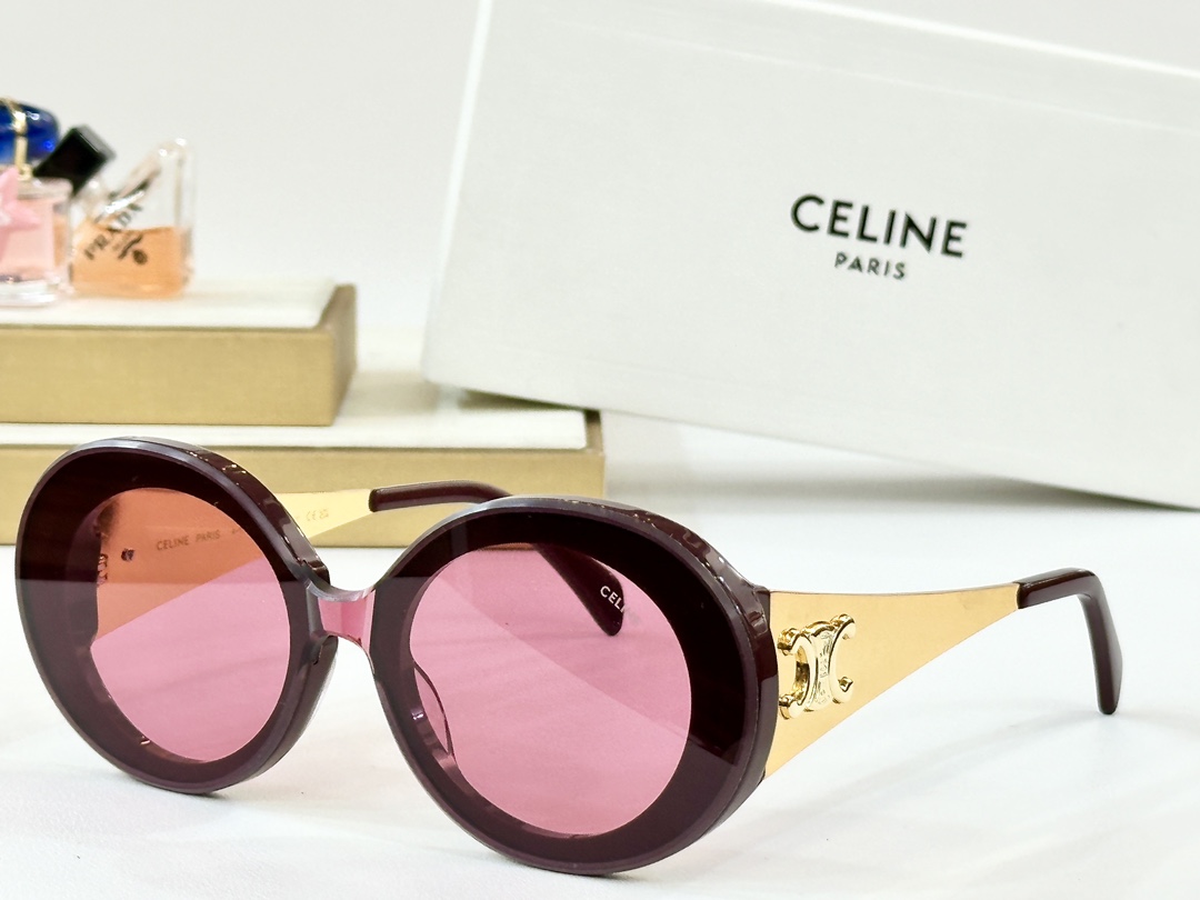  CELINE
MOD：CL42106U
Size：52口22 145
