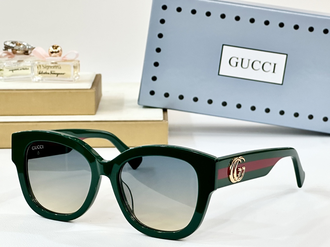  CUCCI
MOD：GG1550SK
Size：54口18 145
