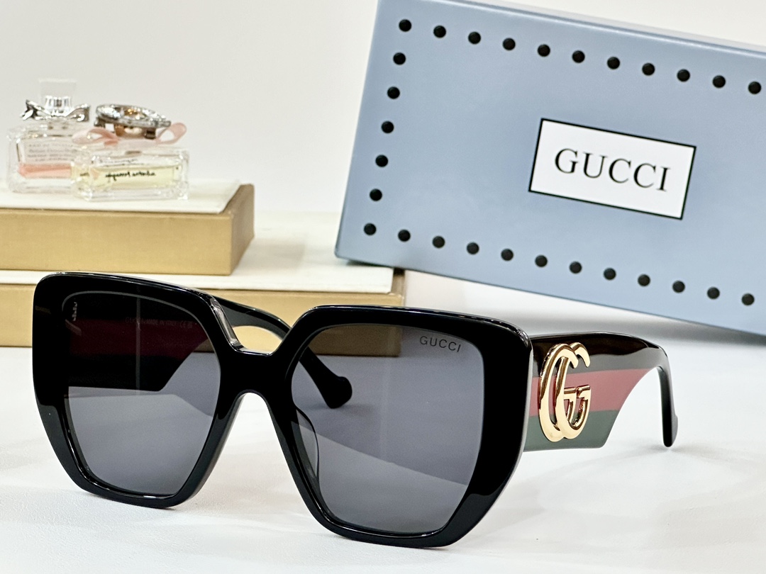  CUCCI
MOD：GG0956S
Size：54口18 145
