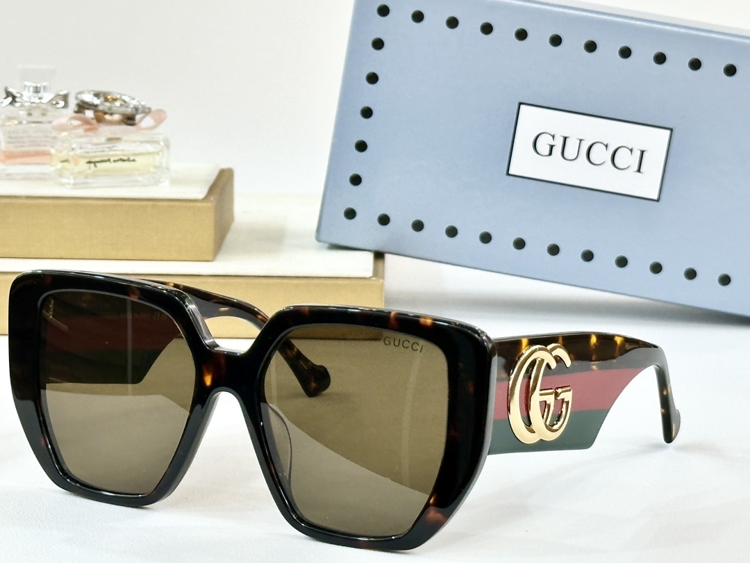  CUCCI
MOD：GG0956S
Size：54口18 145

