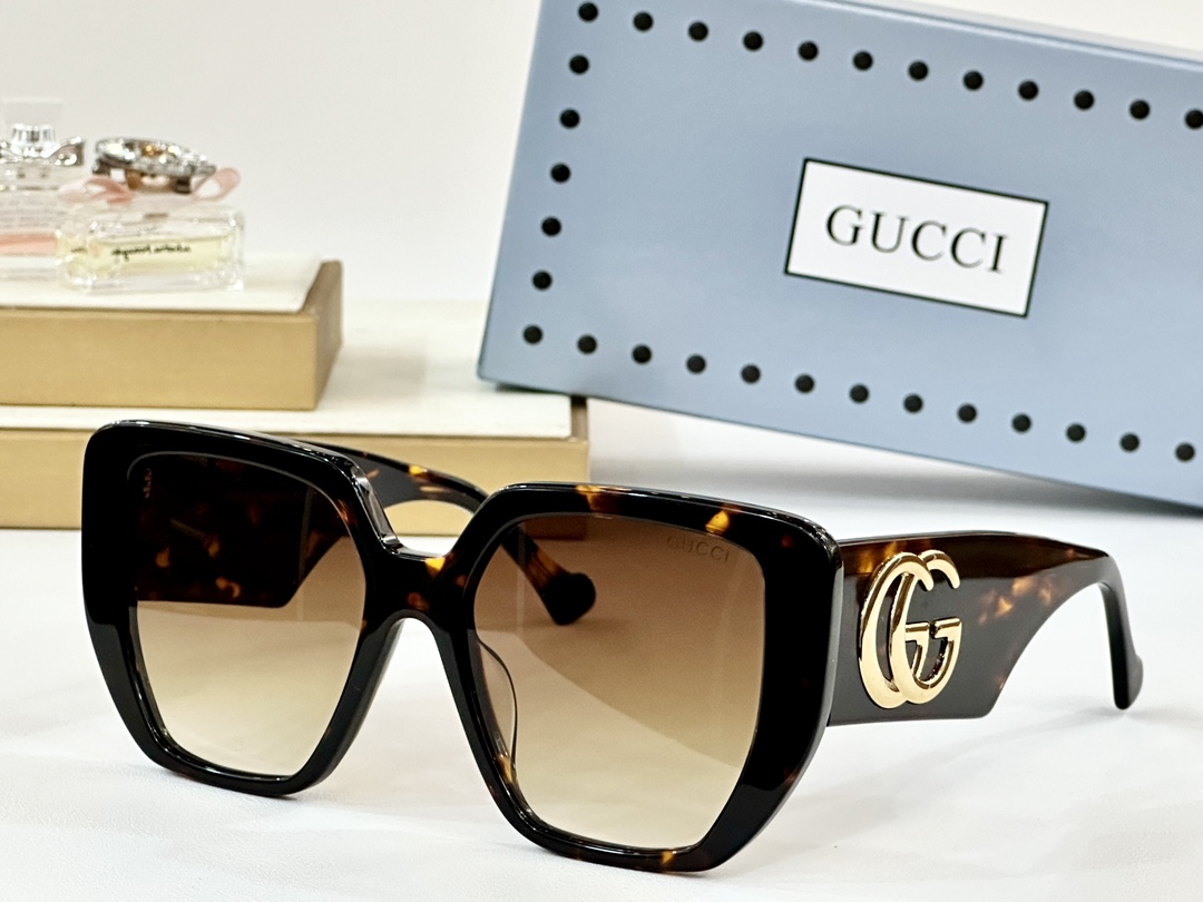  CUCCI
MOD：GG0956S
Size：54口18 145
