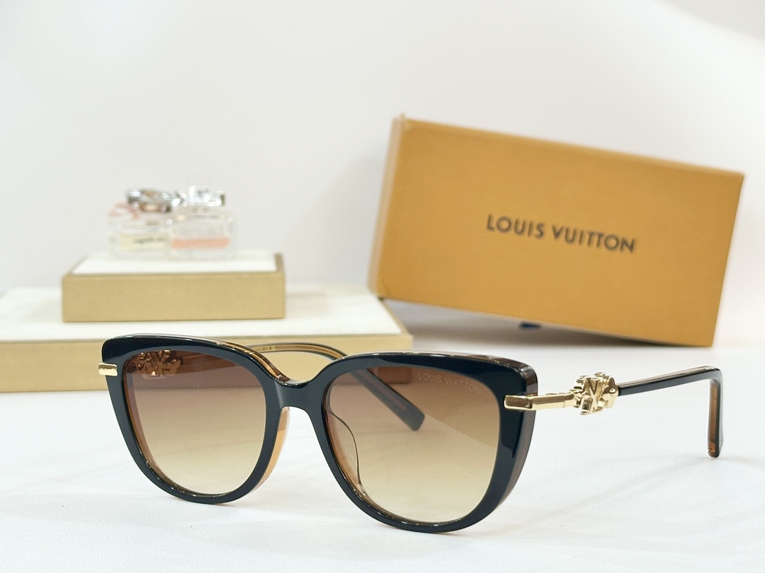  LOUIS VUITTON
MOD：Z1873
Size：52口19-145
