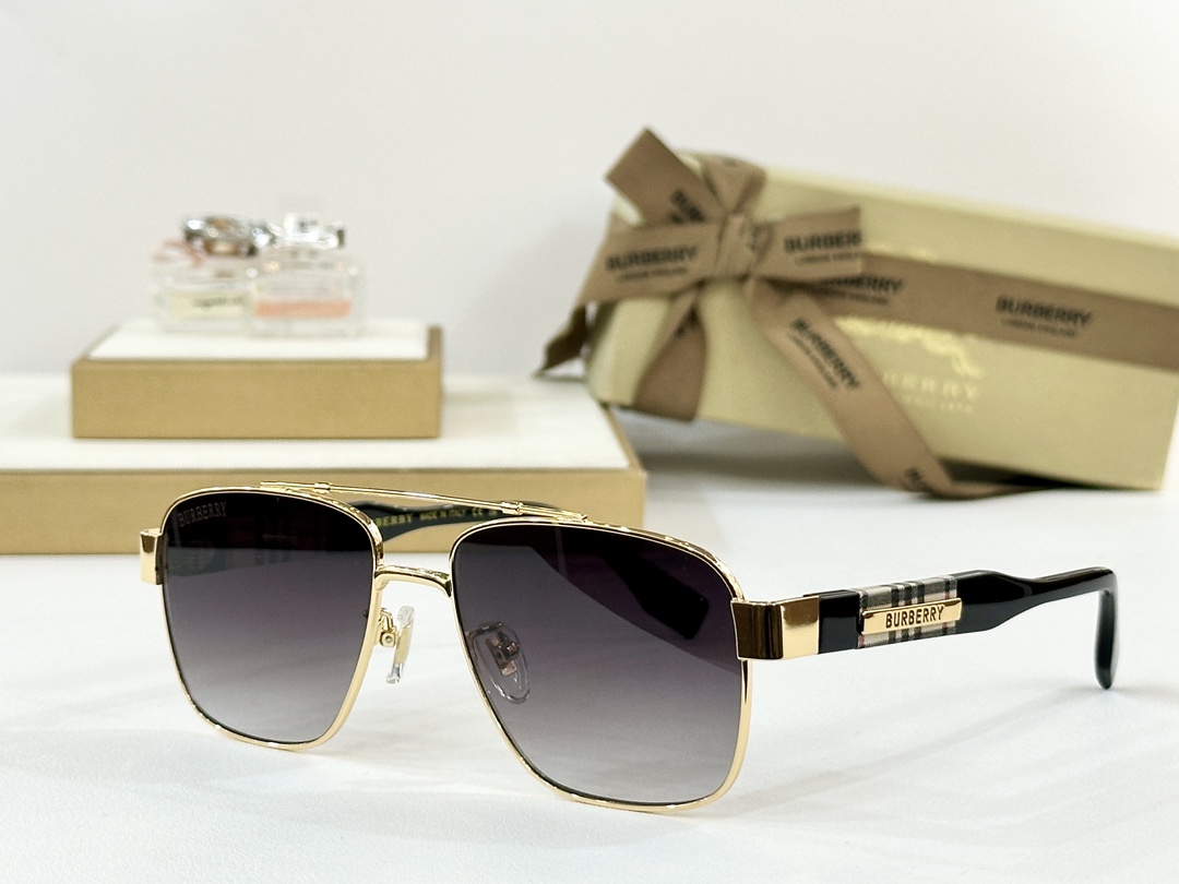  BURBERRY
MOD：BE2394
Size：54口17 145
