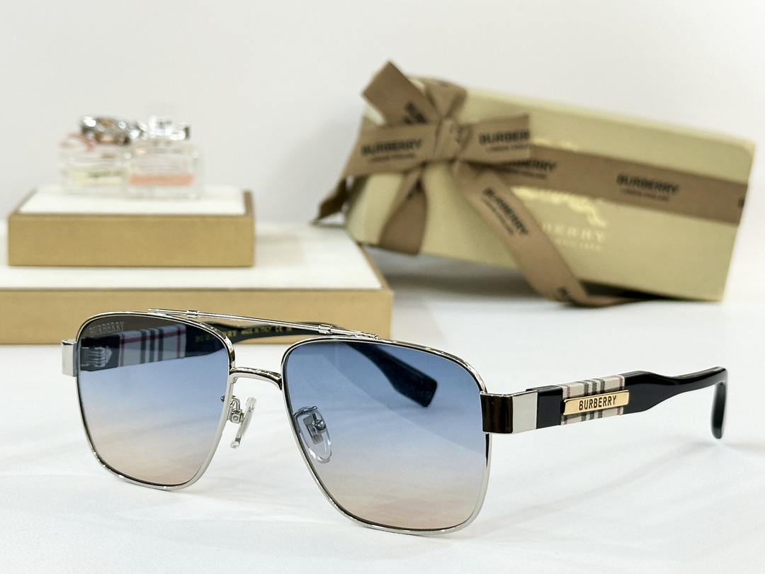  BURBERRY
MOD：BE2394
Size：54口17 145
