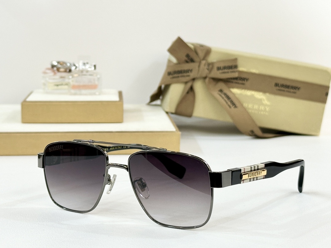  BURBERRY
MOD：BE2394
Size：54口17 145
