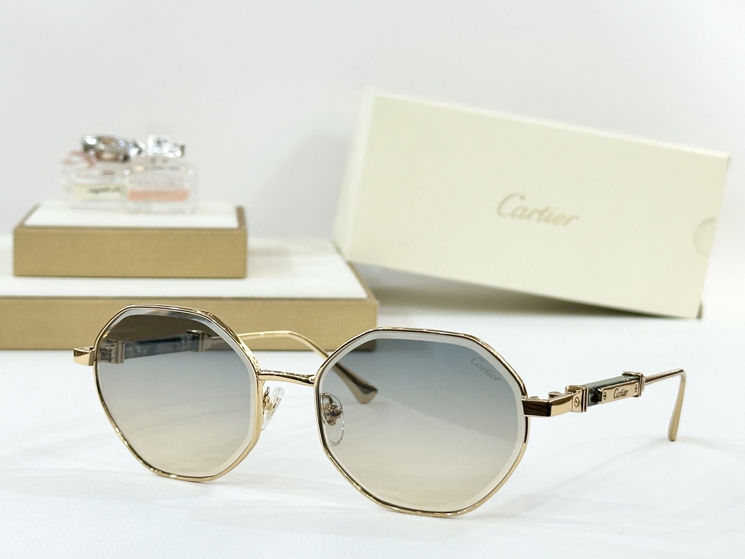  Cartier
MOD：CT0484S
Size：58口18 145
