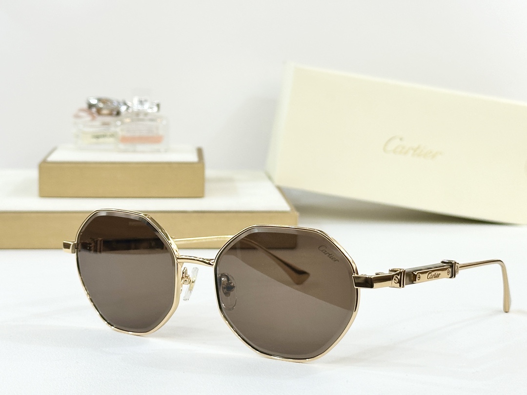  Cartier
MOD：CT0484S
Size：58口18 145
