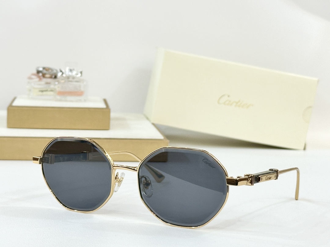  Cartier
MOD：CT0484S
Size：58口18 145

