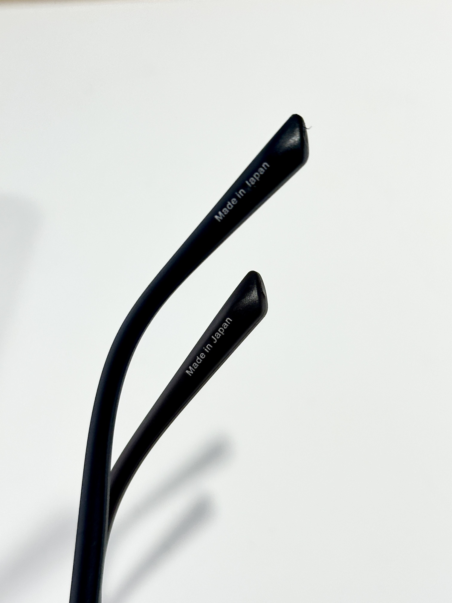  PORSCHE
MODEL：

Size：57口16-145
Titanium
