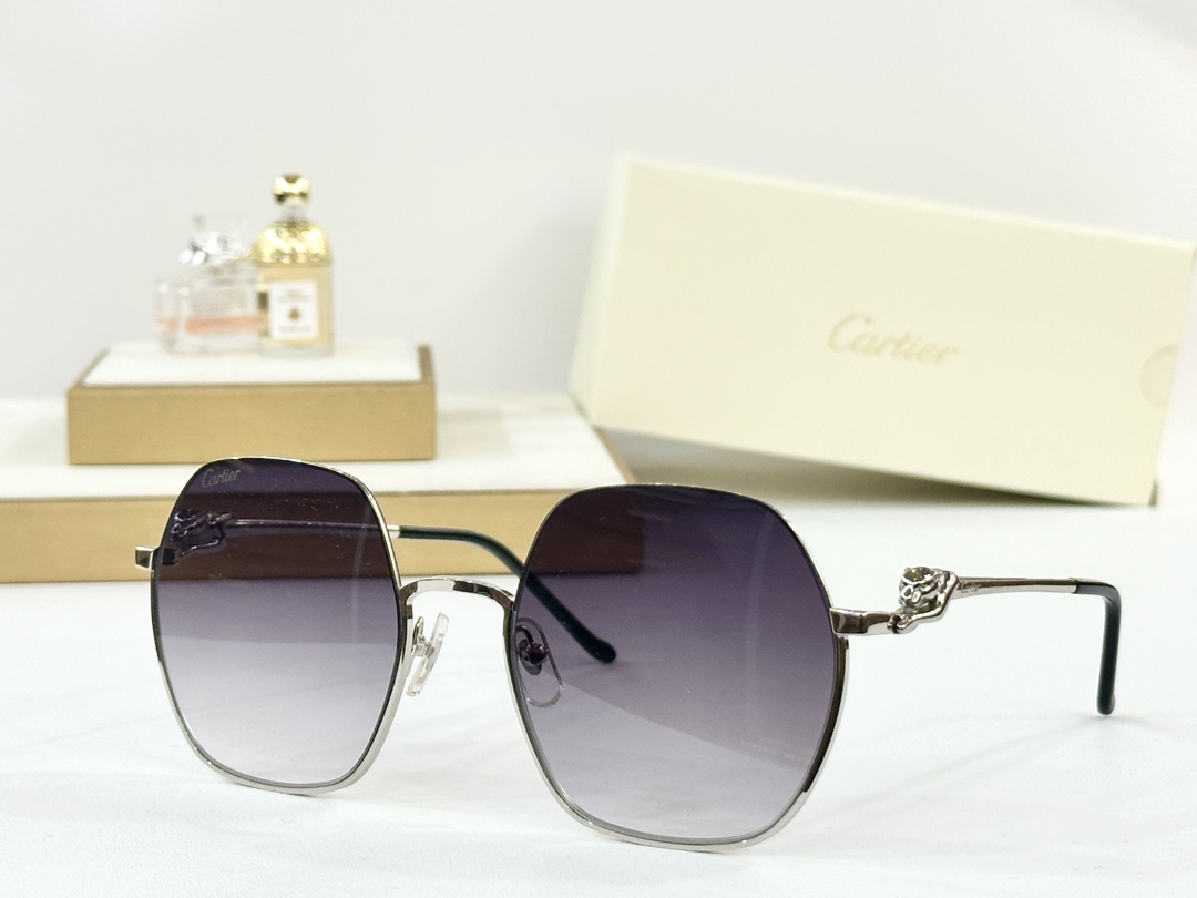  Cartier
Mod ：CT0267
Size：58口21-145
