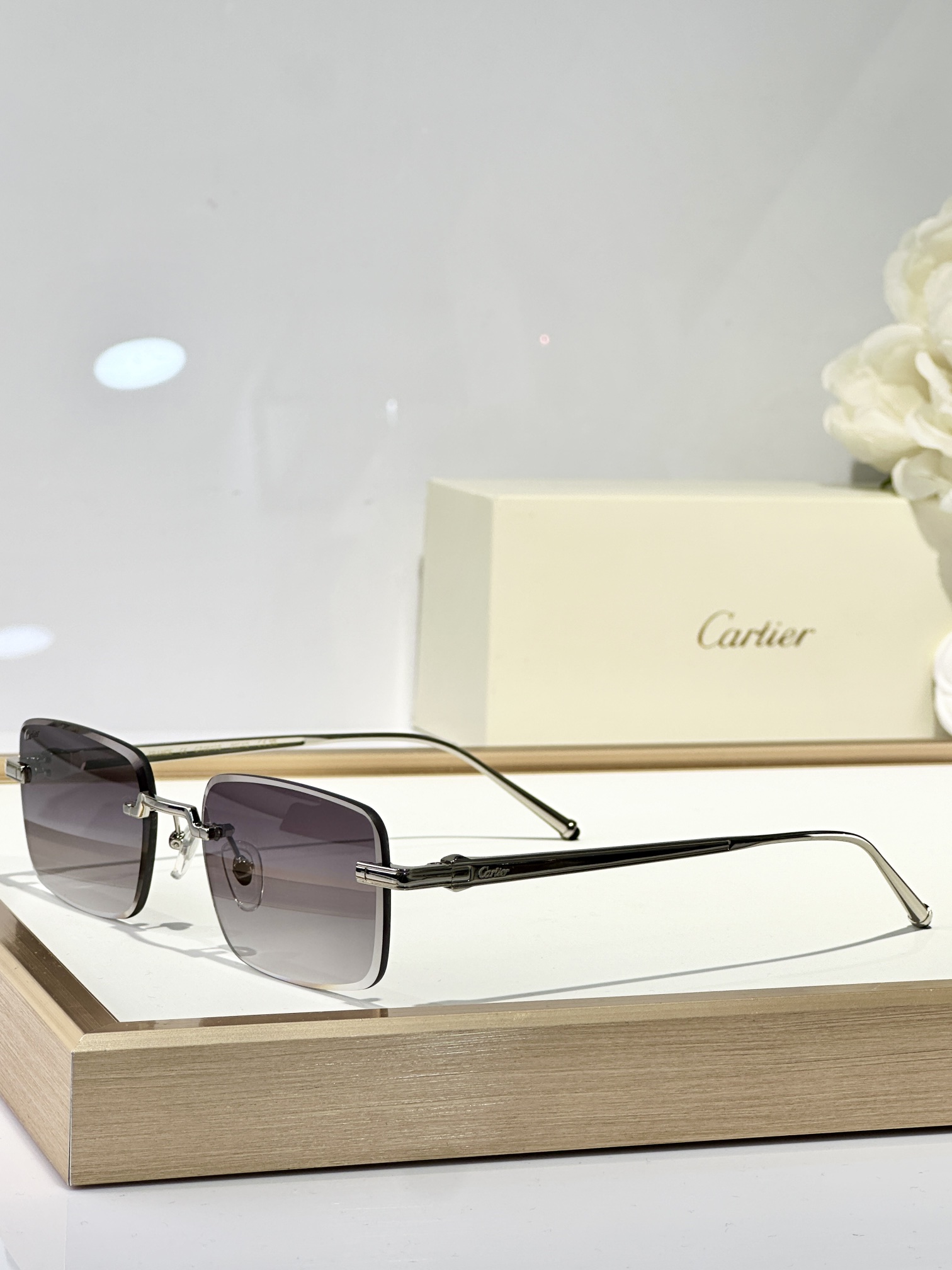  Cartier
MOD：CT0610S
Size：145
