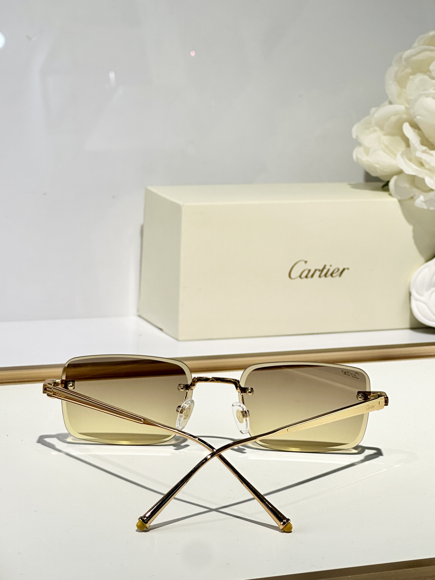  Cartier
MOD：CT0610S
Size：145
