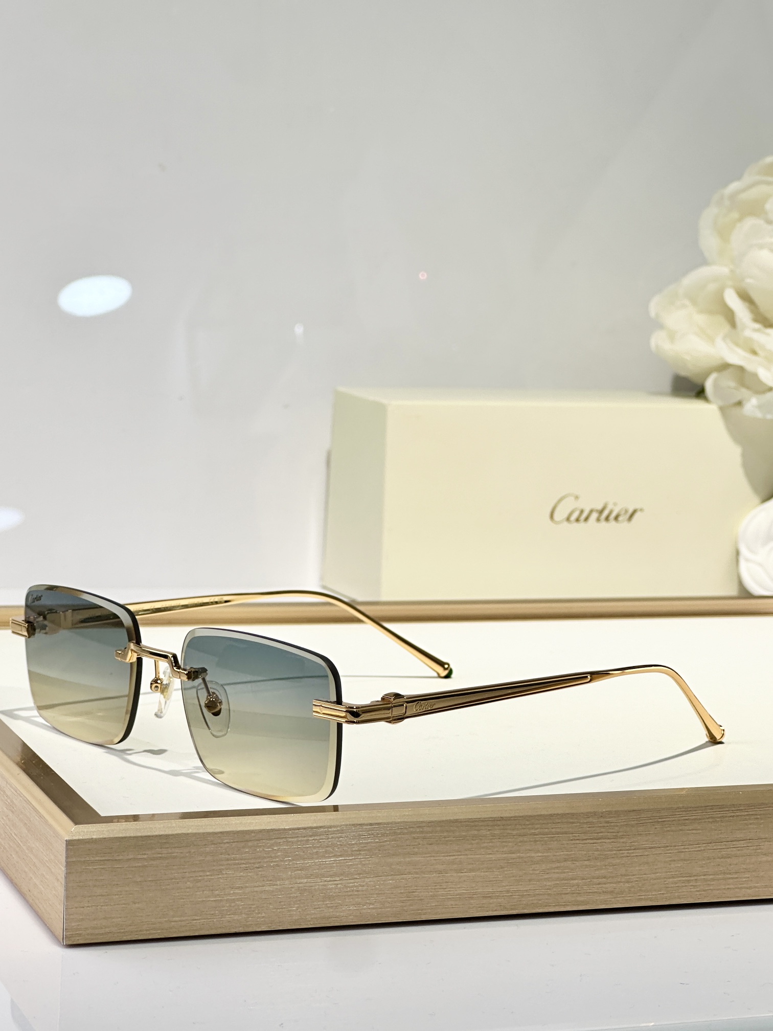  Cartier
MOD：CT0610S
Size：145
