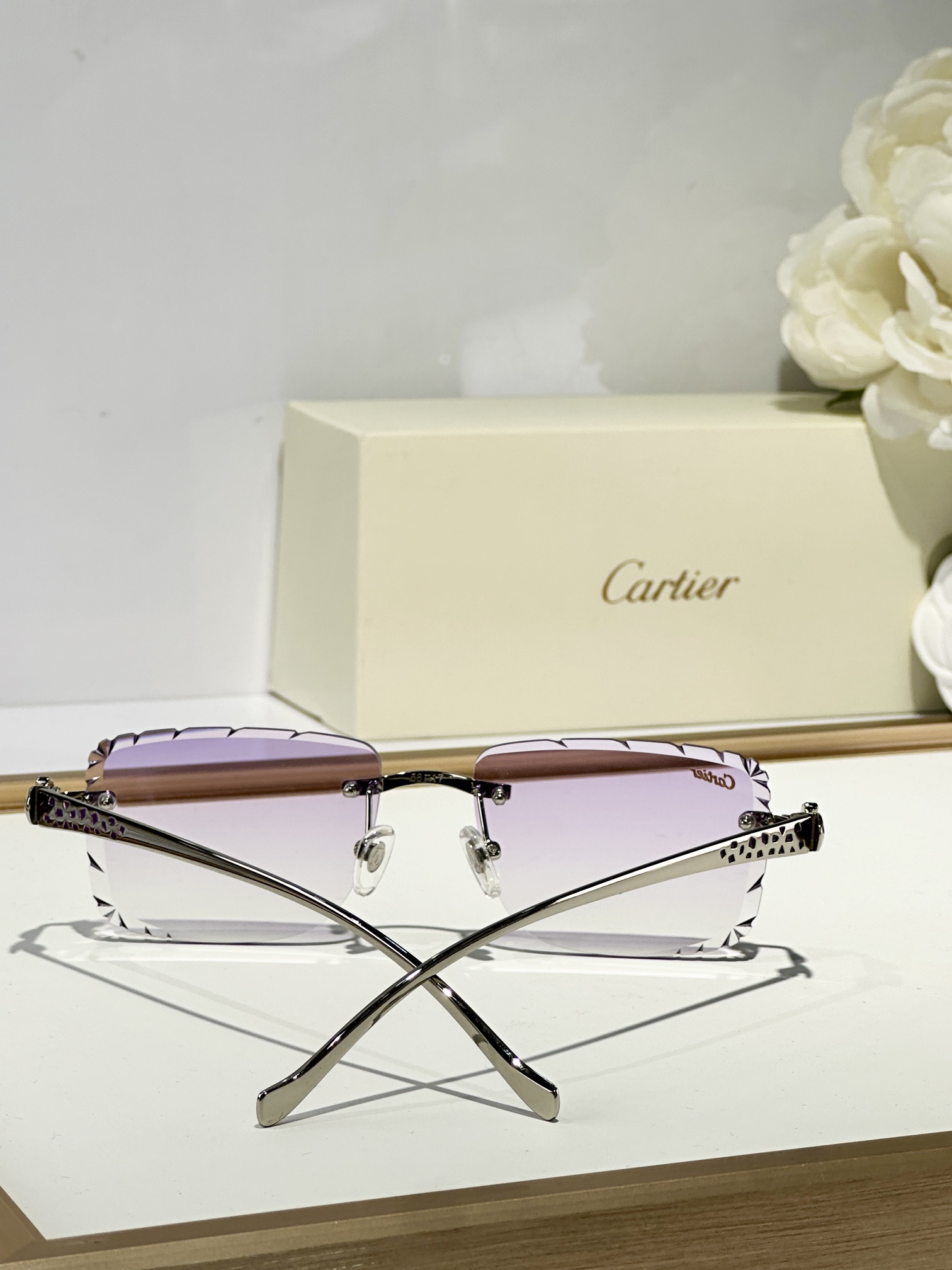  Cartier
MOD：CT9527O
Size：56口17 130
