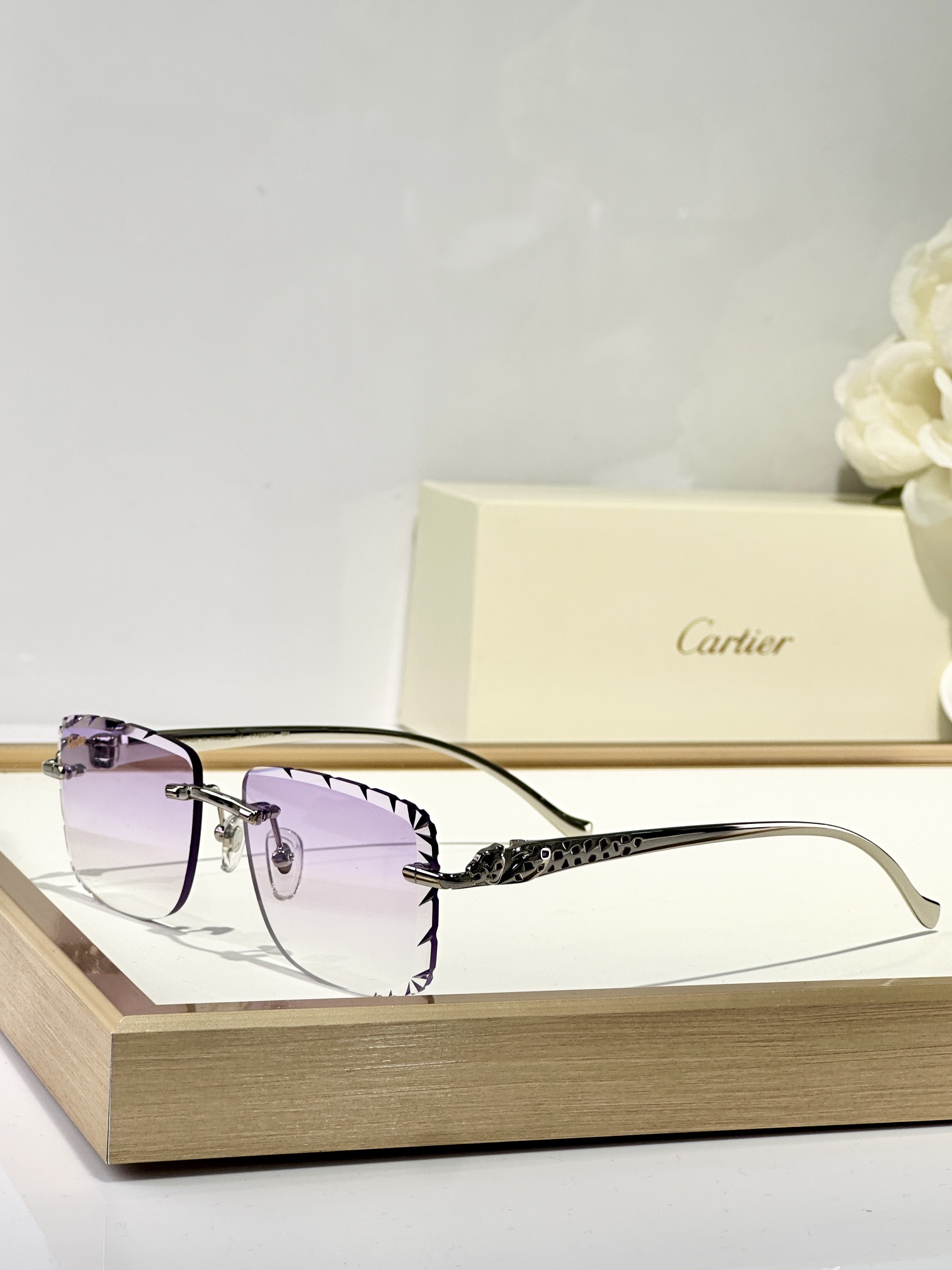  Cartier
MOD：CT9527O
Size：56口17 130
