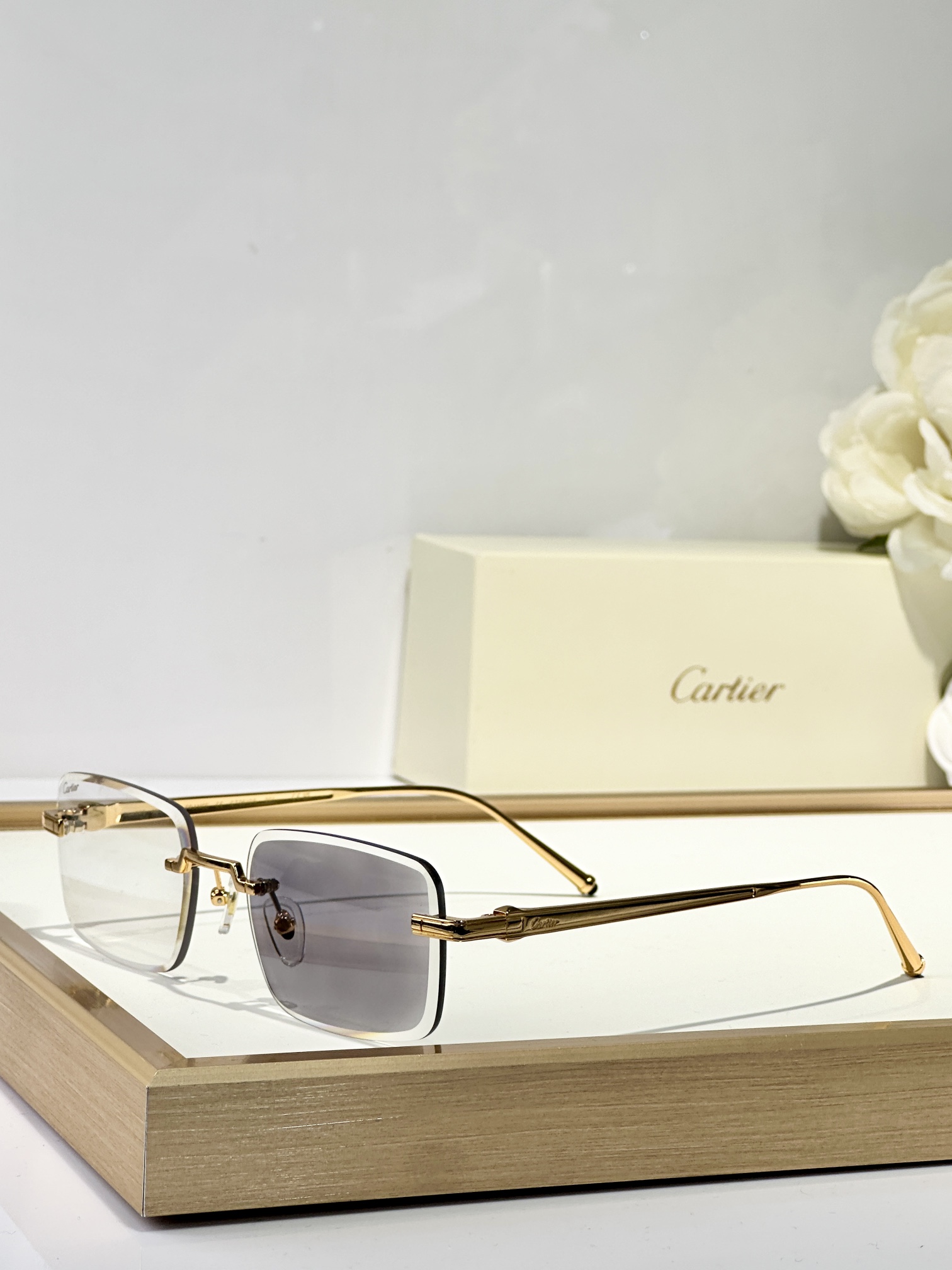  Cartier
MOD：CT0610S
Size：145
