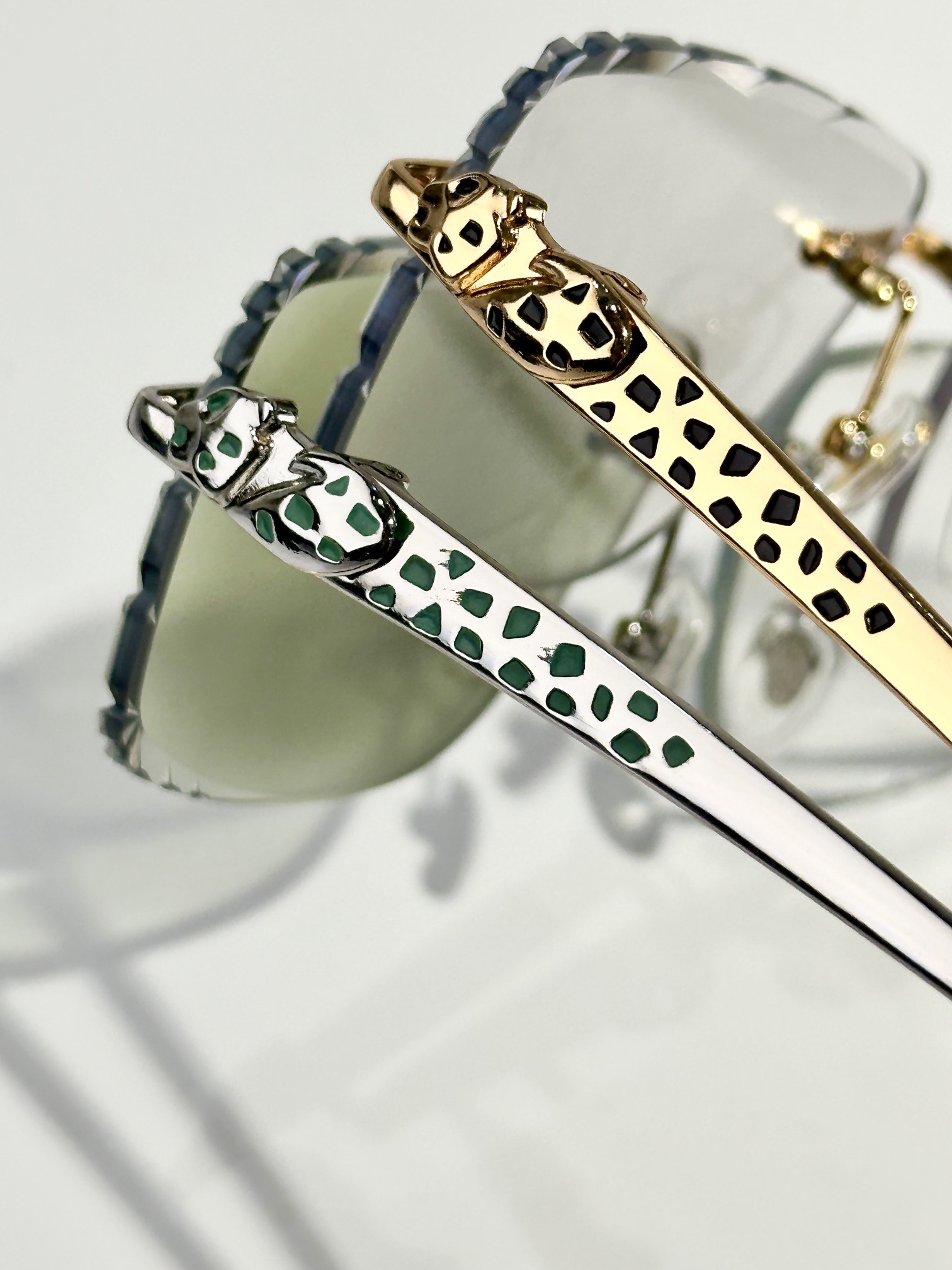  Cartier
MOD：CT9527O
Size：56口17 130
