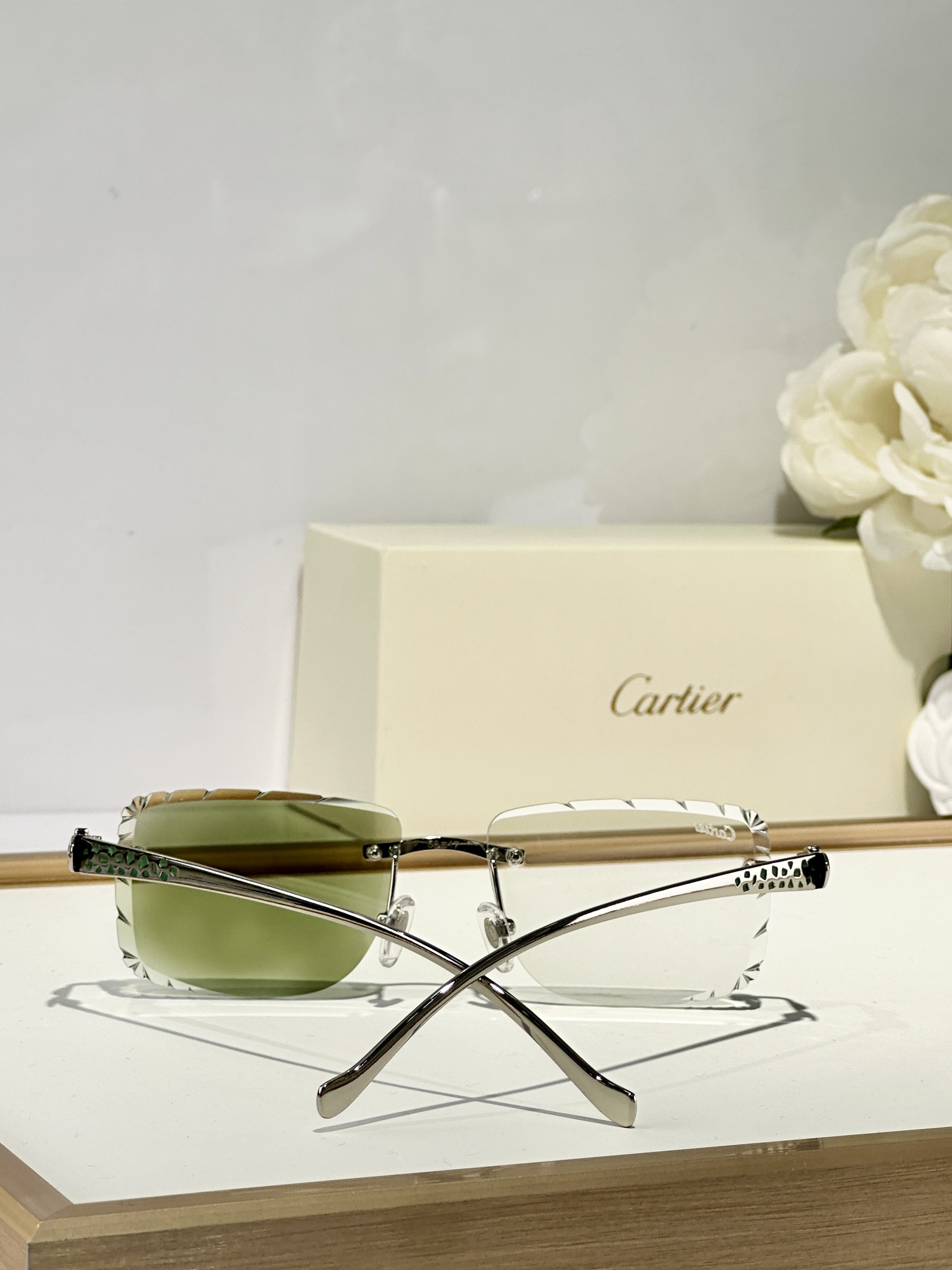  Cartier
MOD：CT9527O
Size：56口17 130
