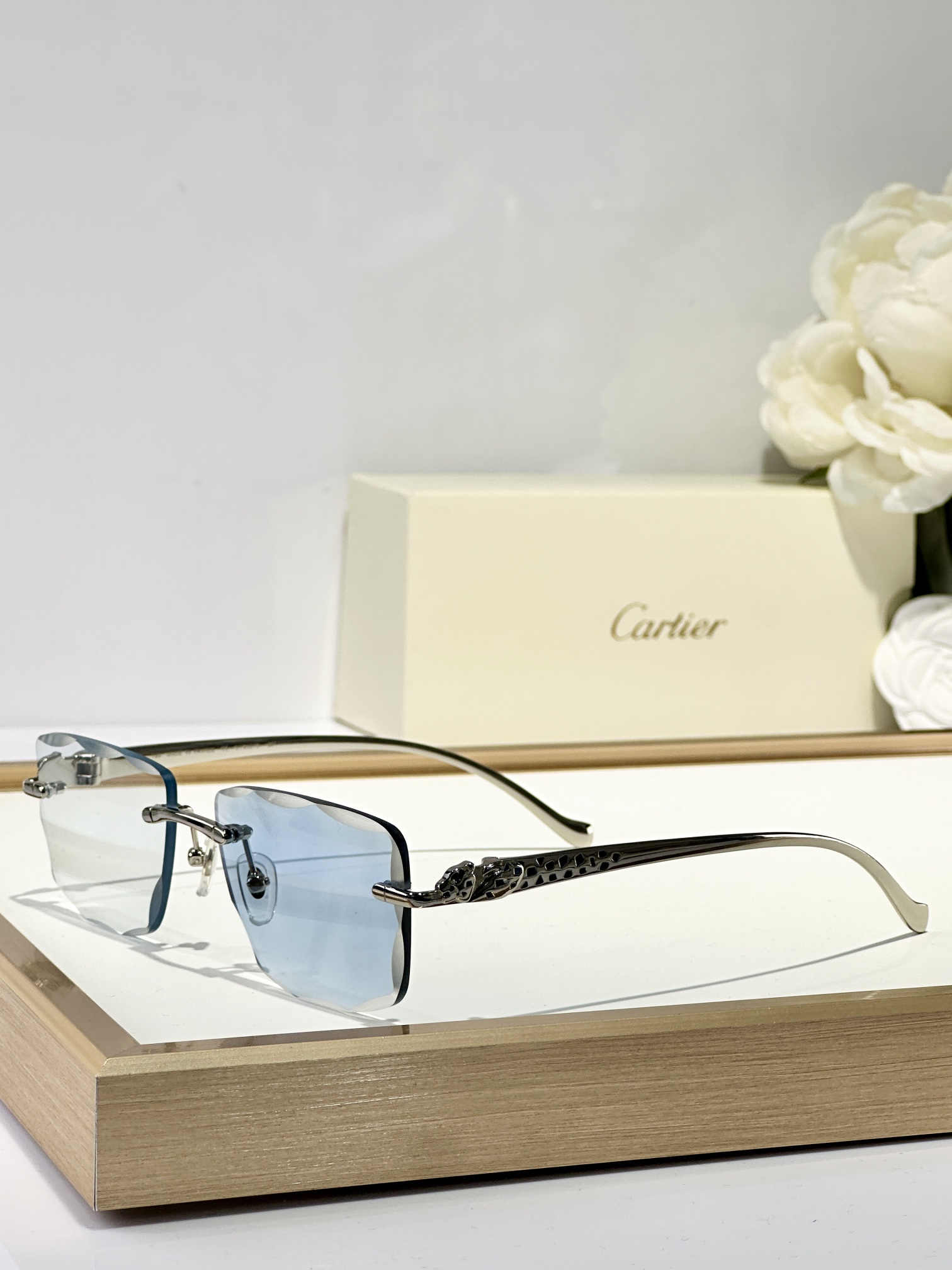  Cartier
MOD：CT9527O
Size：50口17 130
