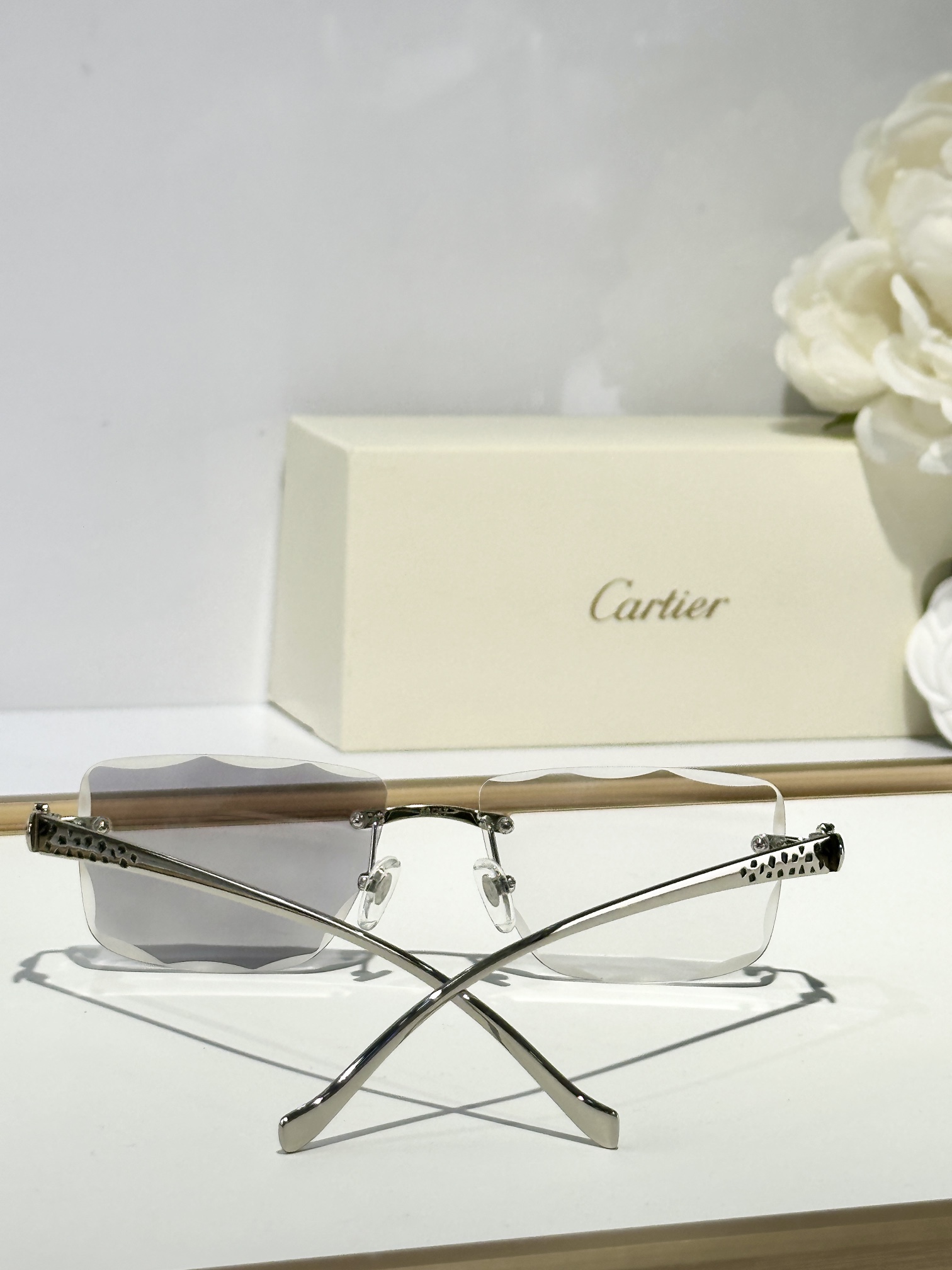  Cartier
MOD：CT9527O
Size：50口17 130
