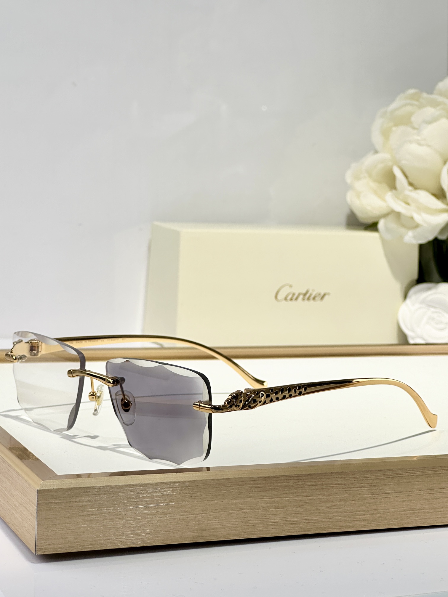  Cartier
MOD：CT9527O
Size：50口17 130
