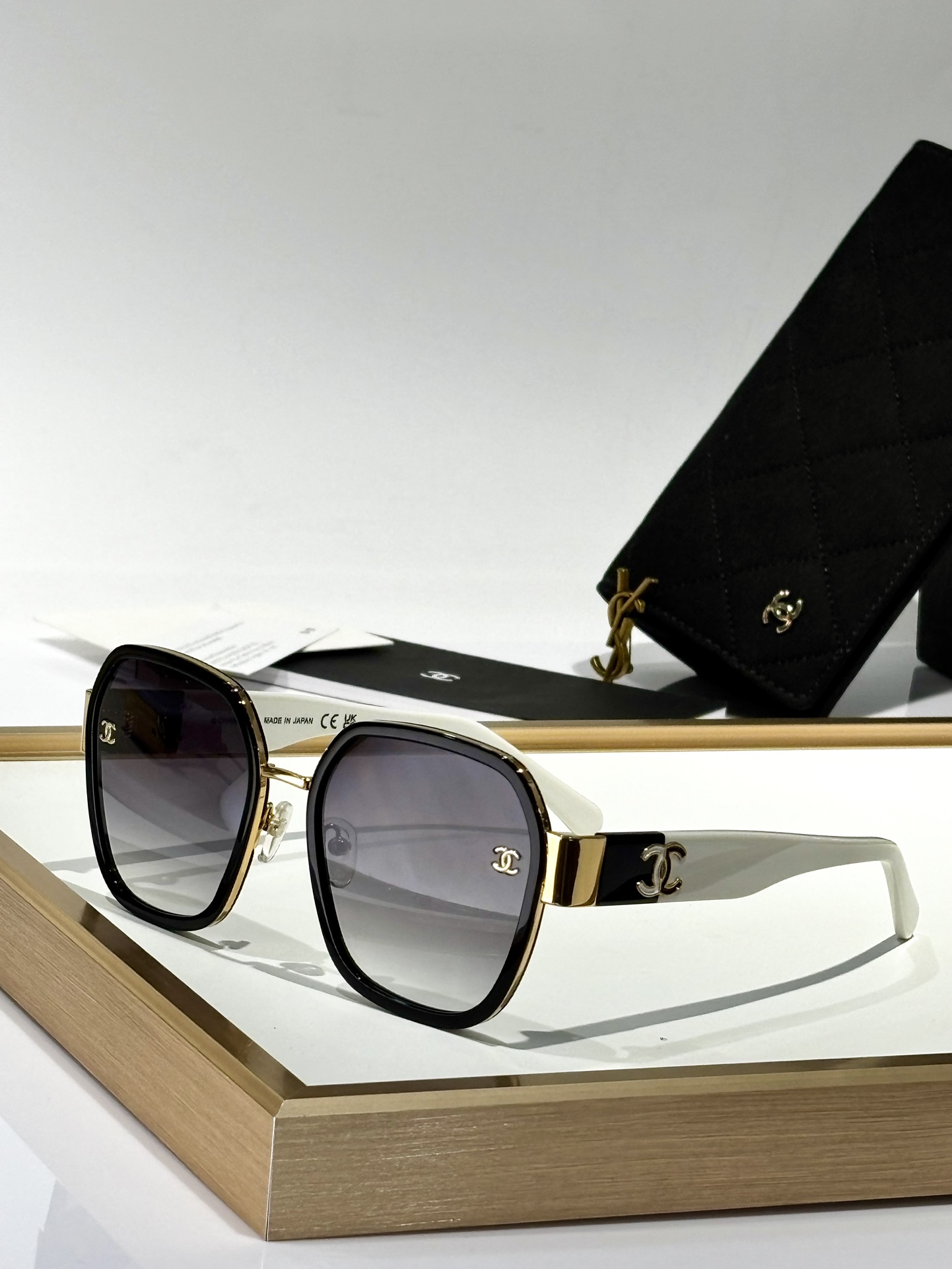  CHANEL
MOD：CH4024
Size：56口17 145
