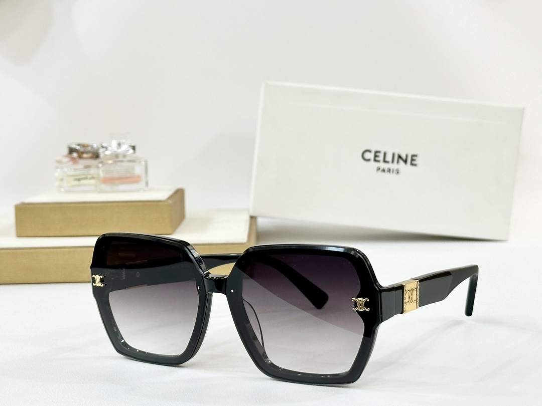  CELINE
MOD：CL40252
Size：63口11-146
