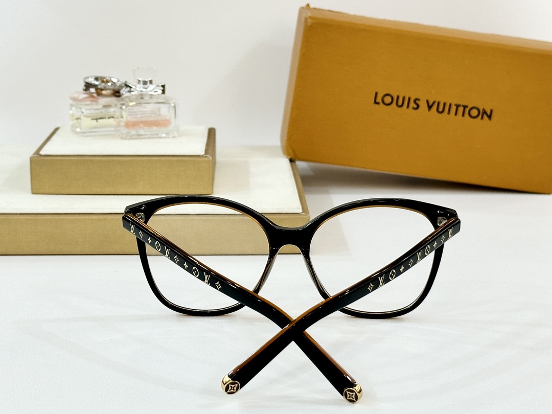  LOUIS VUITTO*
MOD：Z1872
Size：56口18-145

