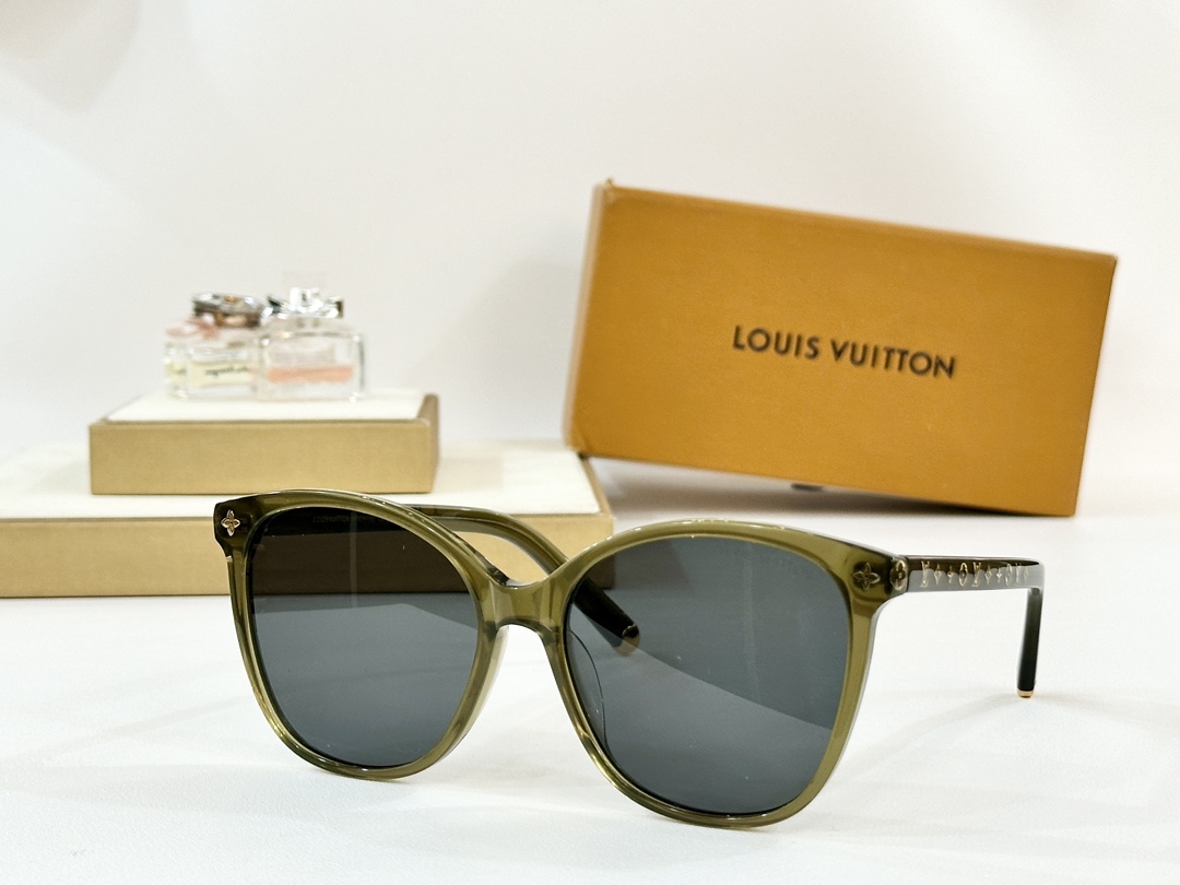 。LOUIS VUITTO*
MOD：Z1872
Size：56口18-145

