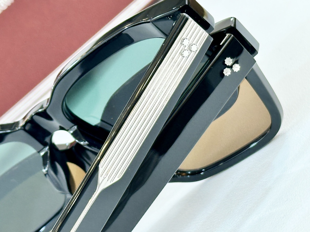 JACQUES MARIE MAGE
MODEL：MOLINO55
SIZE55-19
