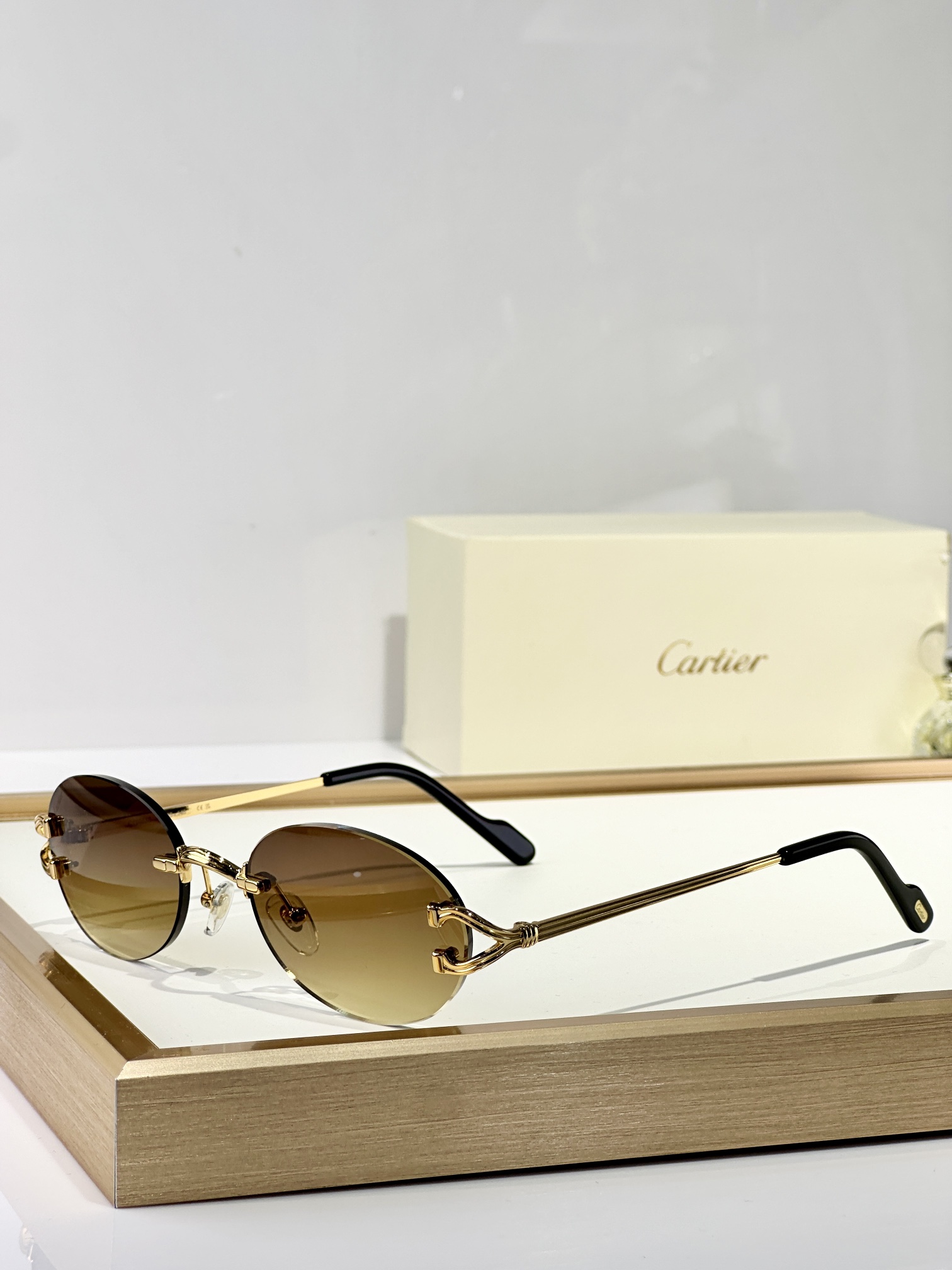  Cartier
MOD：CT0551S
Size：55口18-140
