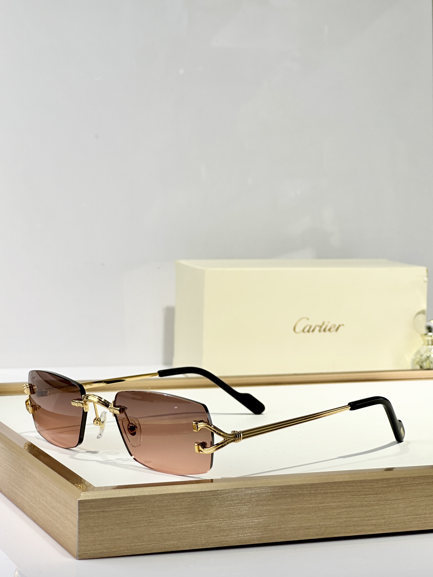  Cartier
MOD：CT0550S
Size：56口18-140
