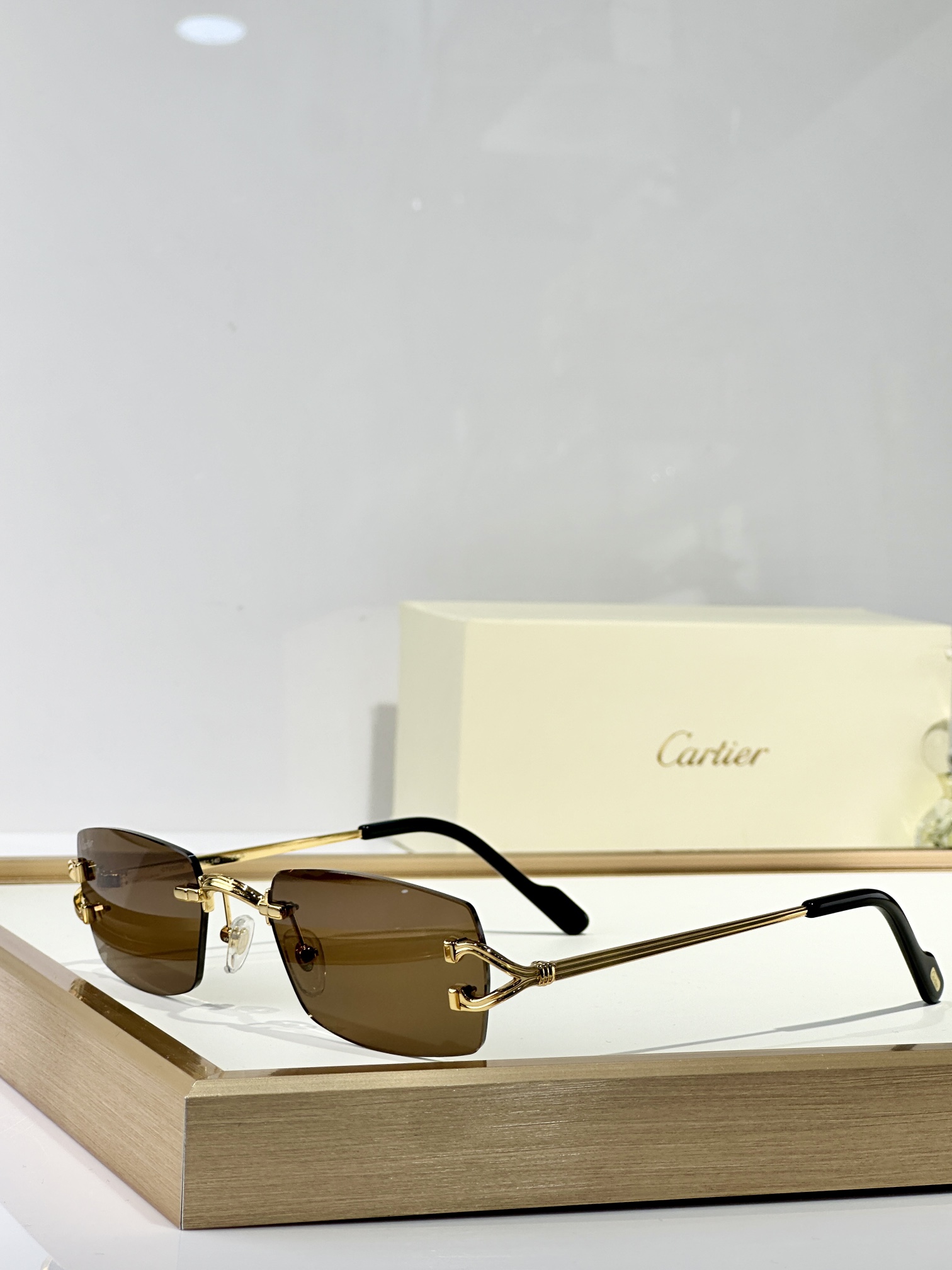  Cartier
MOD：CT0550S
Size：56口18-140
