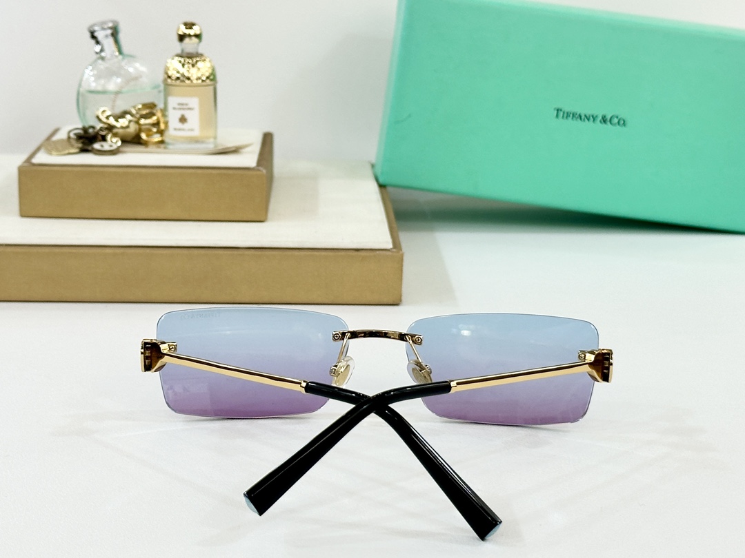  TIFFANY&Co.
MODEL：TF3108B
SIZE：60口17-140
