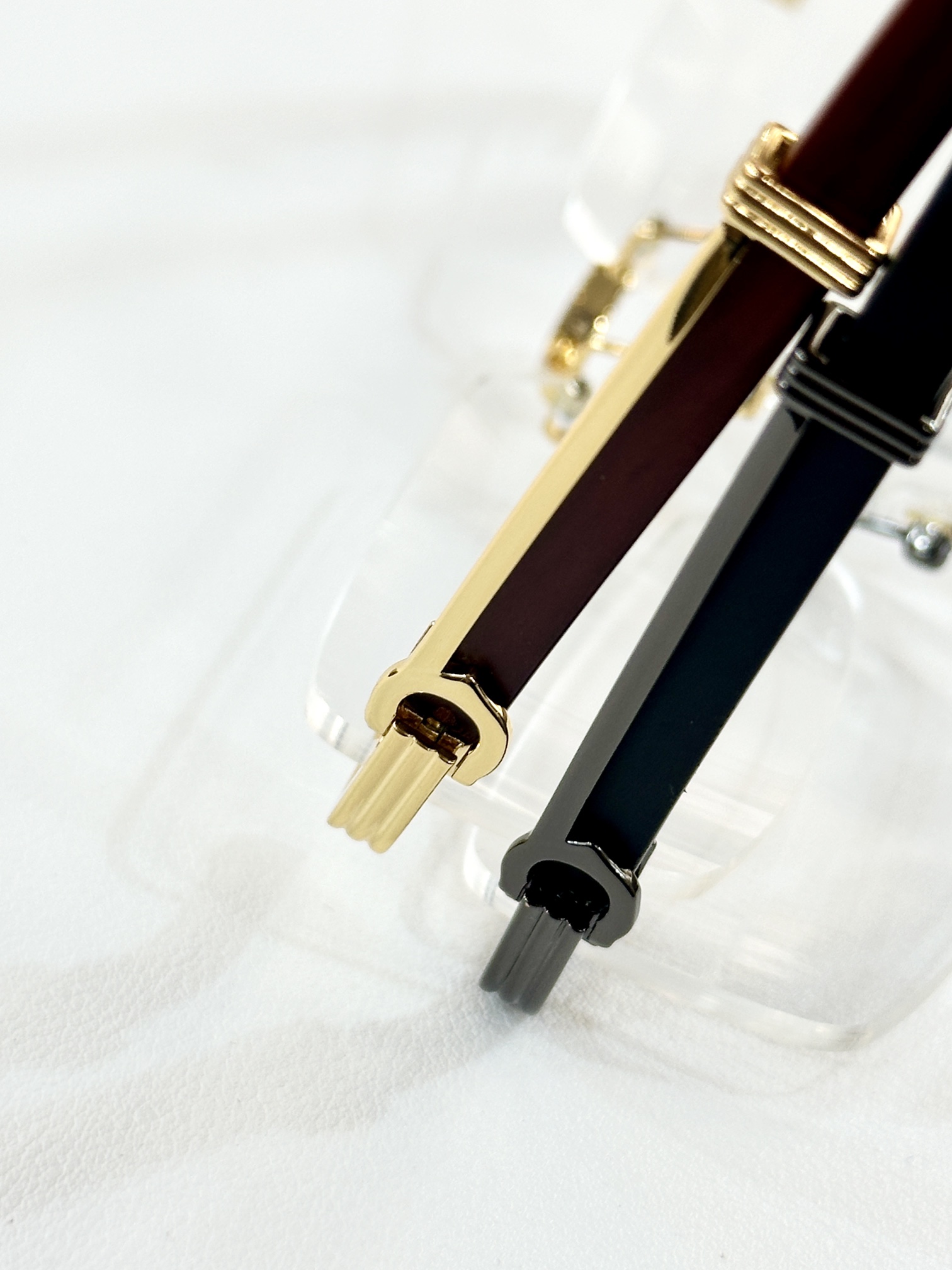  Cartier
MOD：CT04850S
Size：55口18-145
