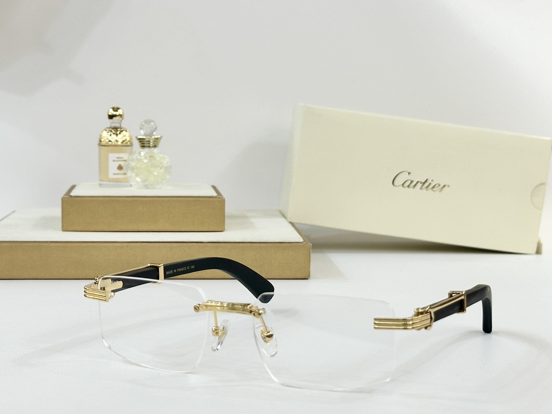  Cartier
MOD：CT04850S
Size：55口18-145
