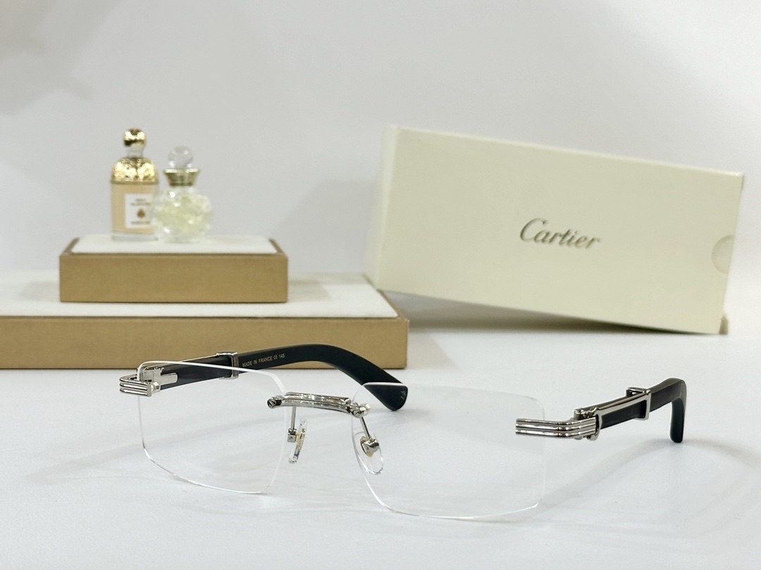  Cartier
MOD：CT04850S
Size：55口18-145
