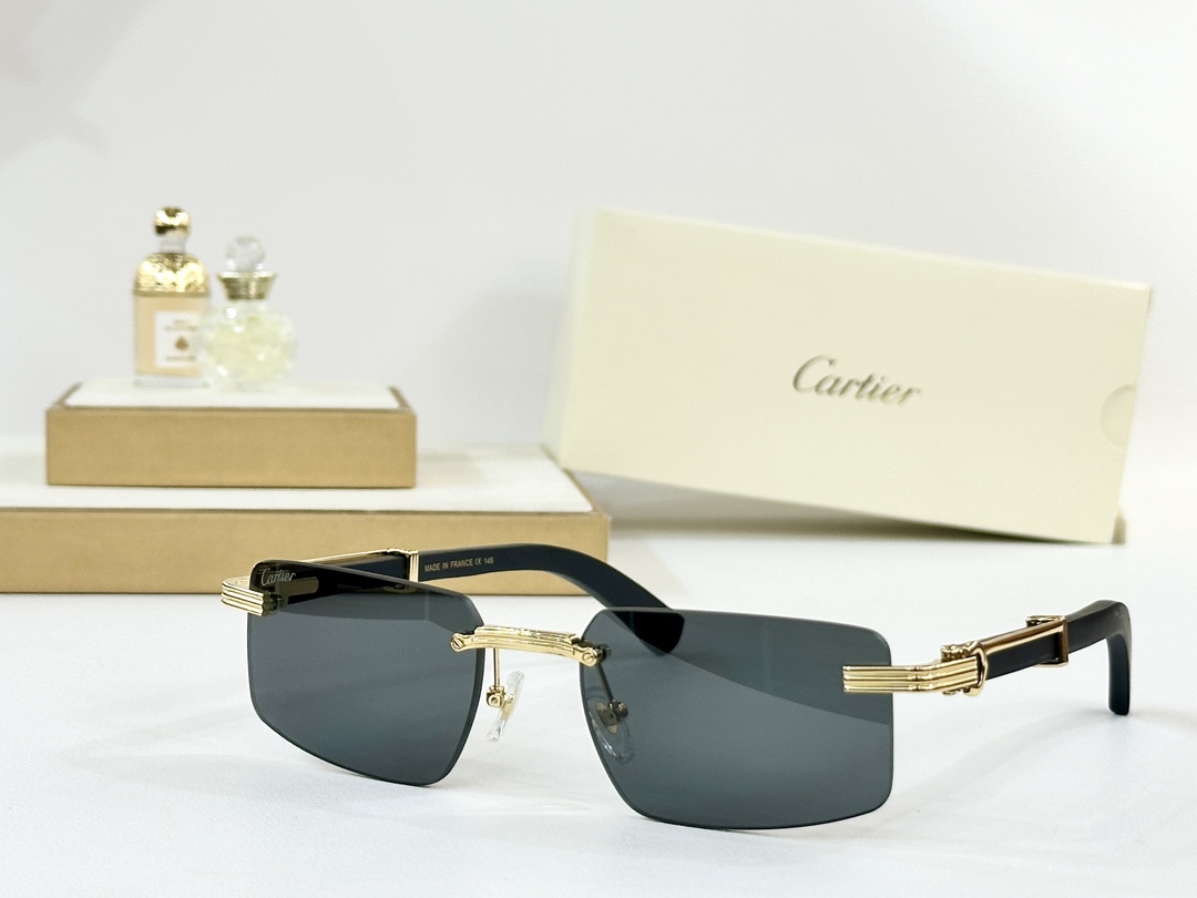  Cartier
MOD：CT04850S
Size：55口18-145
