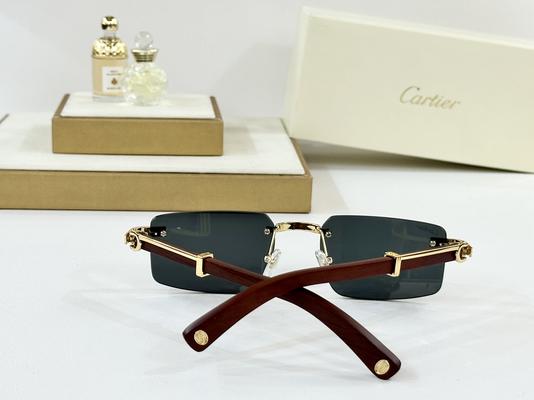  Cartier
MOD：CT04850S
Size：55口18-145
