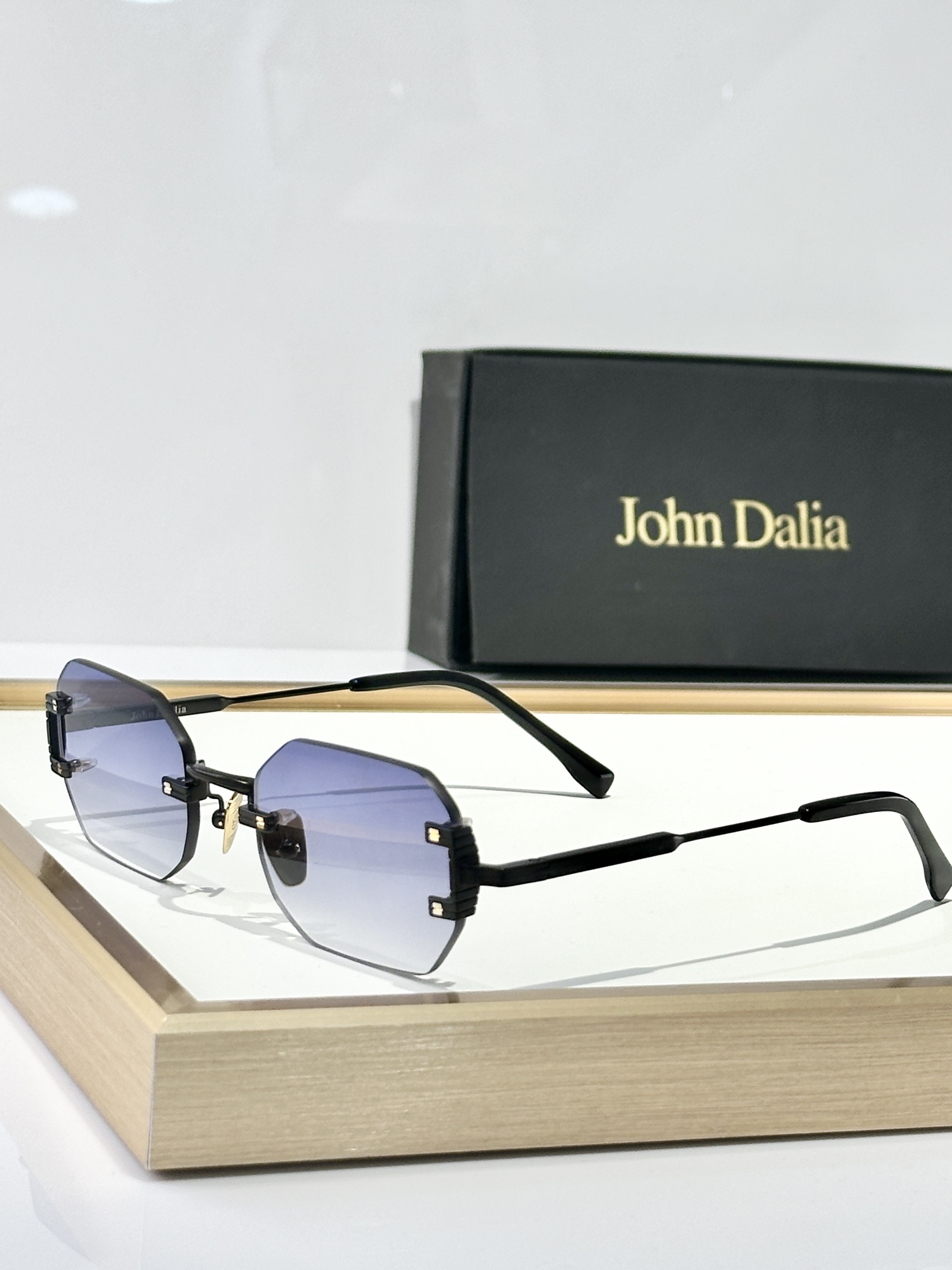  John Dalia
MOD：AMARU
Size：54口20 145
