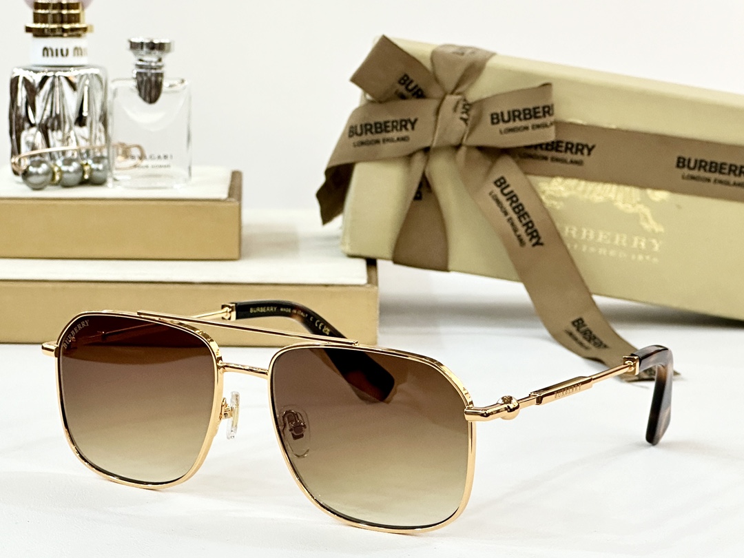  BURBERRY
MOD：BE6020
Size：57口17 142
