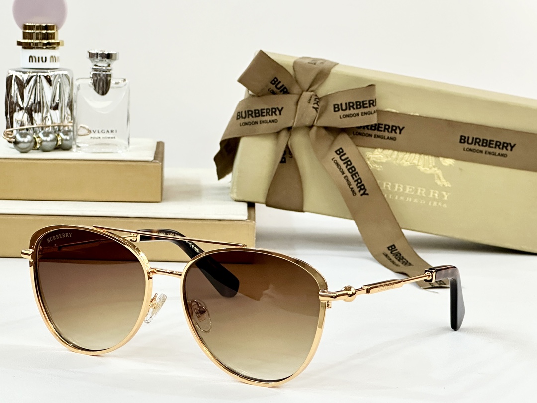  BURBERRY
MOD：BE6021
Size：58口16 142

