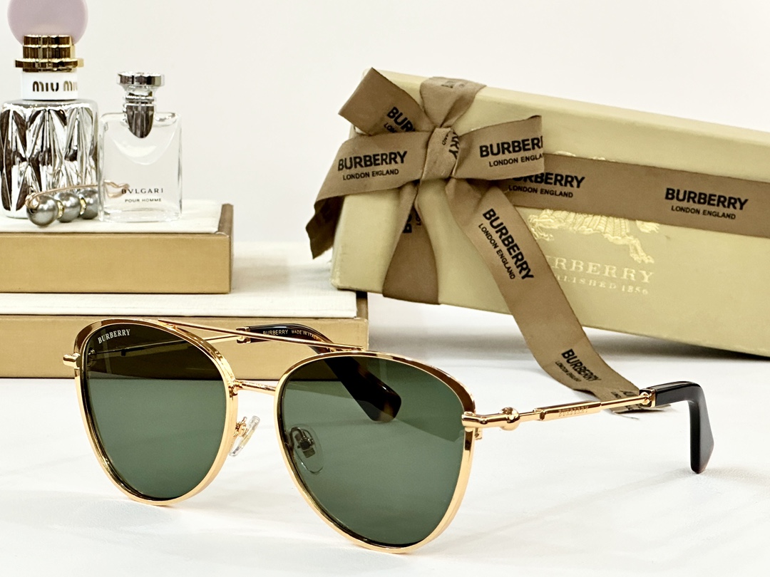  BURBERRY
MOD：BE6021
Size：58口16 142
