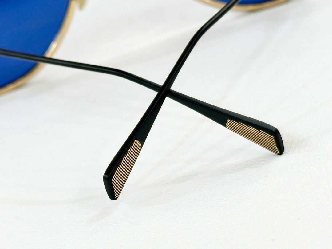  JACQUES MARIE MAGE
MODEL：EARS
SIZE58口16-145
