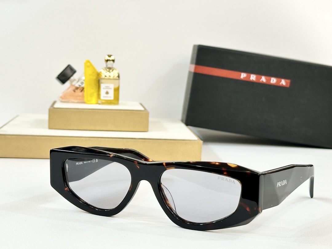  PRADA
MOD：OPRB19S
Size：52口17 145
