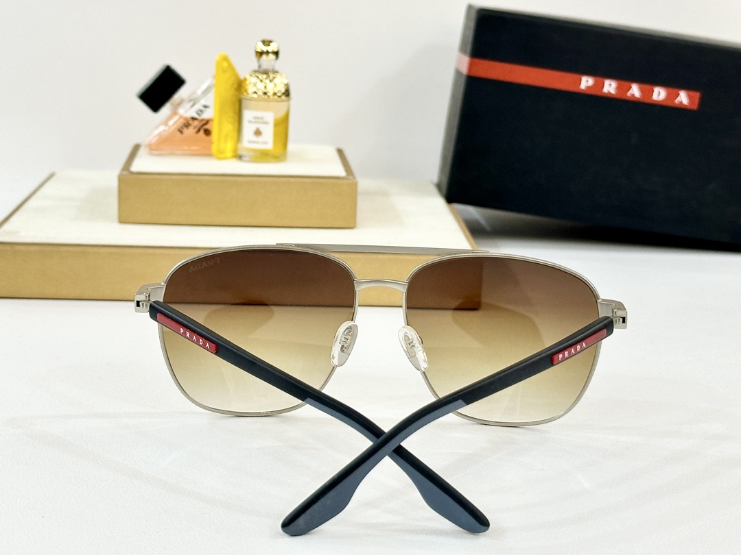  PRADA
MOD：SPR 50YS
Size：60口15 145

