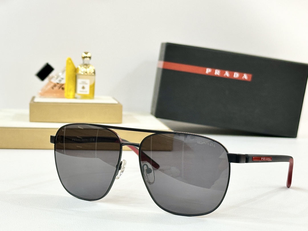  PRADA
MOD：SPR 50YS
Size：60口15 145


