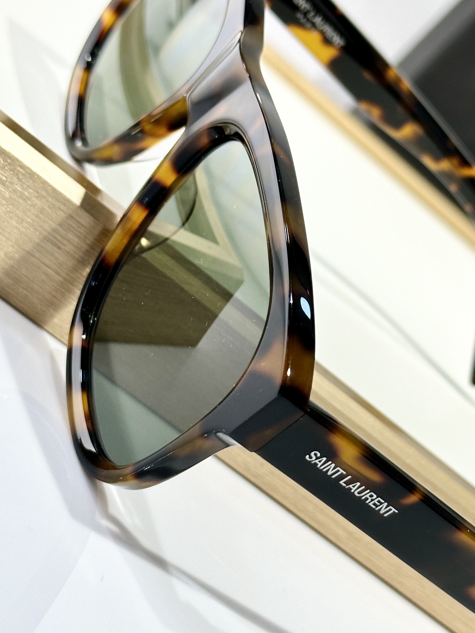  𝐒𝐚𝐢𝐧𝐭 𝐋𝐚𝐮𝐫𝐞𝐧* 
MOD：SL558
size：57口19-145
